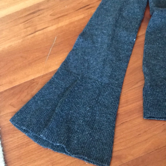 Gray loft sweater - Picture 3 of 3